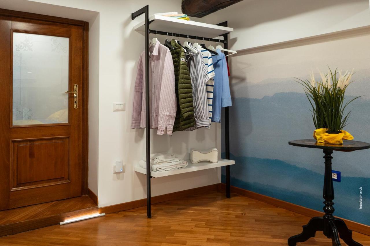 Two Rooms Chiaia 37 Napoli Eksteriør bilde